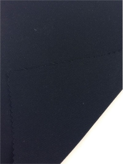 ZJ-HGTG 65% Polyester 35% Rayon  32/2*32/2+40D 西裝布 側面照